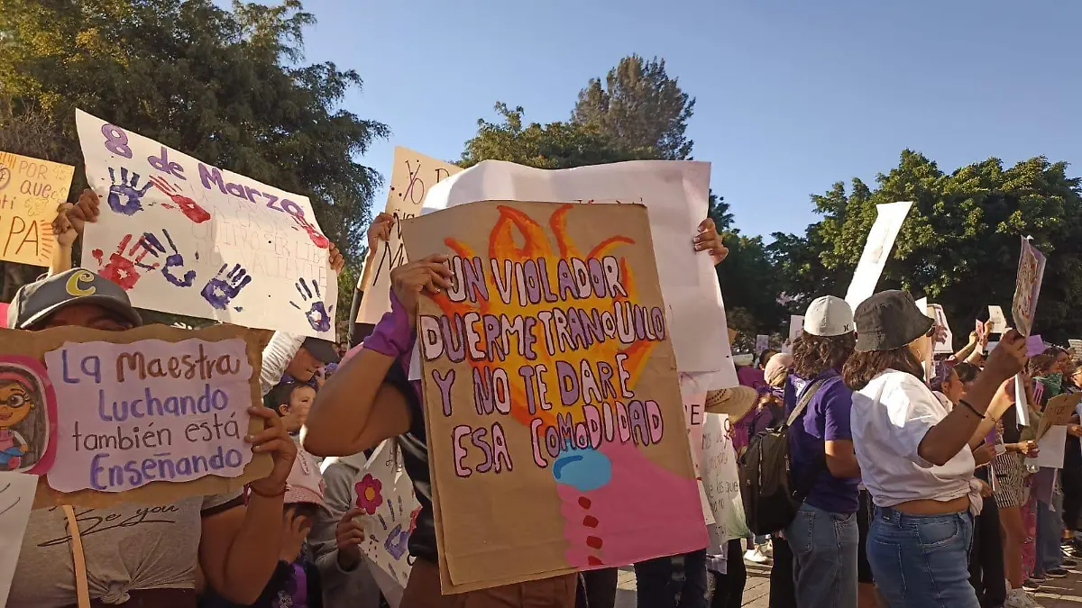 Más de mil mujeres de esta ciudad se sumaron a la movilización conmemorando el Día Internacional de la Mujer